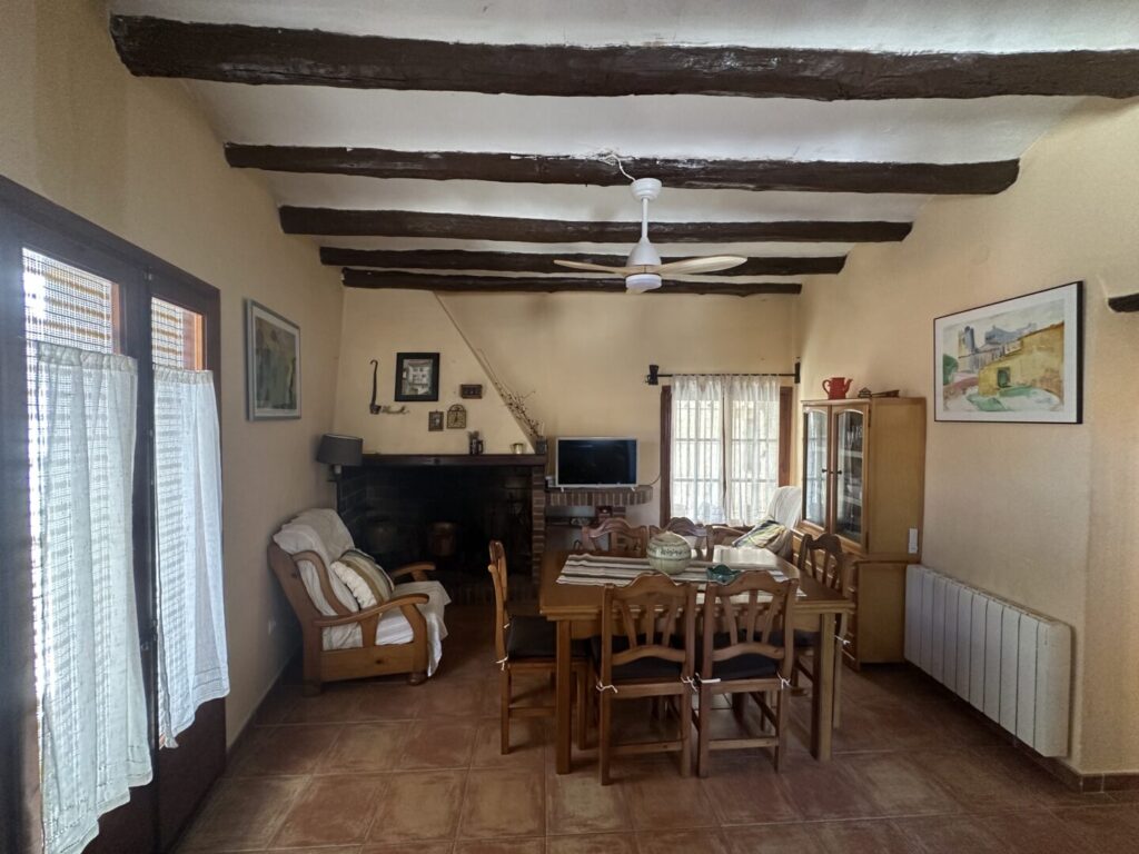 Allotjament rural a Vall-de-roures: Casa Comet. Alojamiento